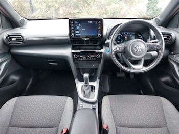 Used Toyota Yaris Cross 2023 for sale - 78093319: Photo