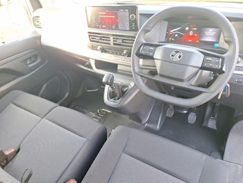 Used Vauxhall Vivaro 2024 for sale - 76987525: Photo