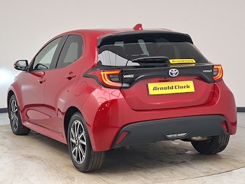 Used Toyota Yaris 2024 for sale - 78817068: Photo