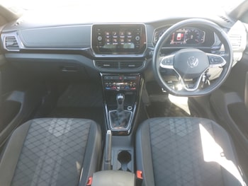 Used Volkswagen T-Cross 2024 for sale - 78540121: Photo