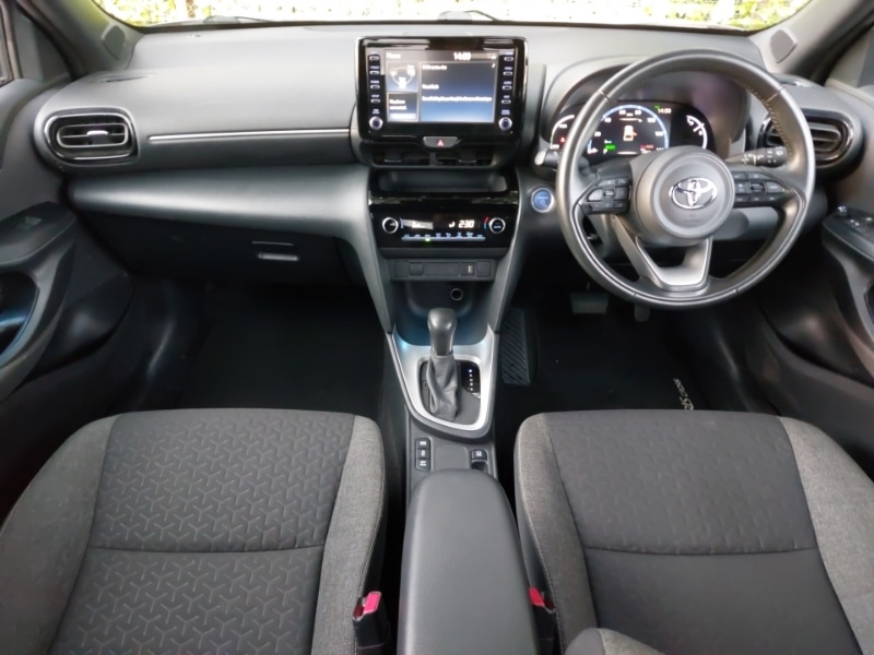 Used Toyota Yaris Cross 2022 for sale - 77597063: Photo 2