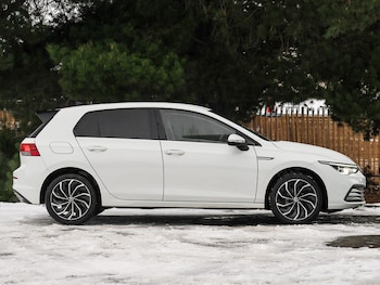 Used Volkswagen Golf 2023 for sale - 77142896: Photo