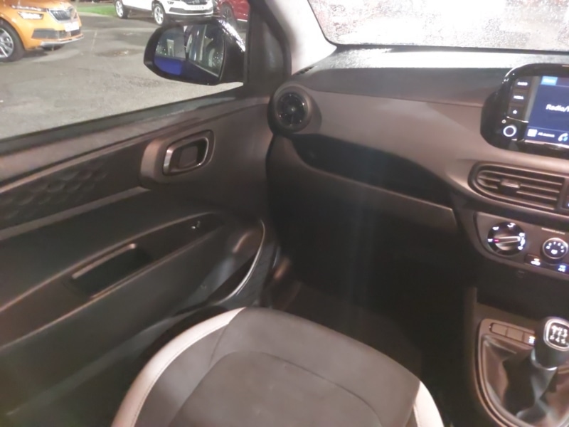 Used Hyundai i10 2023 for sale - 76694979: Photo 10