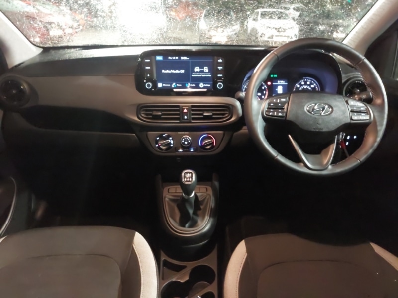 Used Hyundai i10 2023 for sale - 76694979: Photo 2