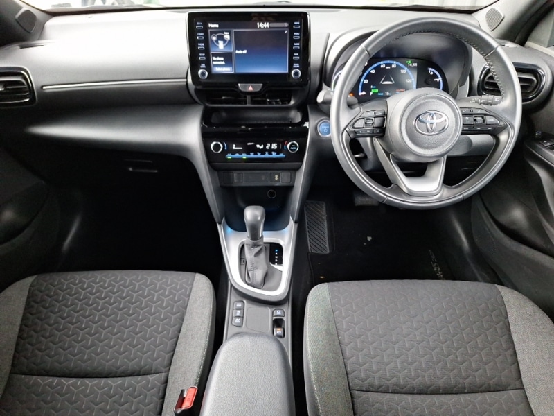 Used Toyota Yaris Cross 2022 for sale - 76465724: Photo 2