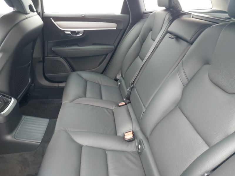 Used Volvo V90 2025 for sale - 77975247: Photo 6