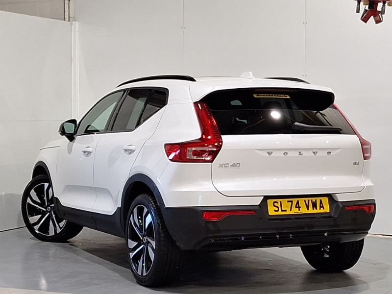 Used Volvo XC40 2024 for sale - 76440091: Photo 3