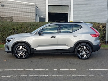 Used Volvo XC40 2023 for sale - 76456491: Photo