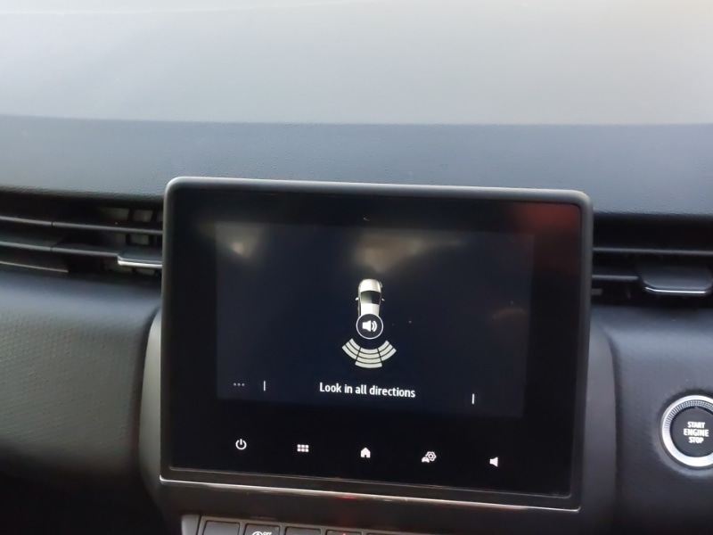 Used Renault Clio 2022 for sale - 77290385: Photo 11