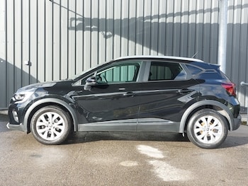 Used Renault Captur 2020 for sale - 76437402: Photo
