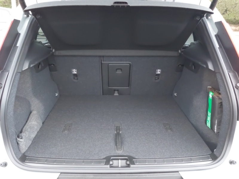 Used Volvo XC40 2025 for sale - 77358088: Photo 8