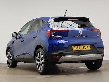 Used Renault Captur 2022 for sale - 77290042: Photo