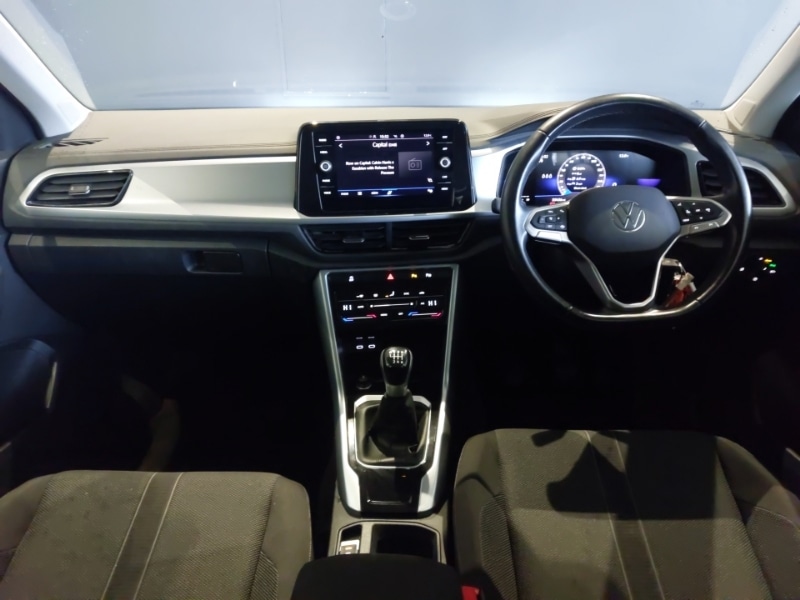 Used Volkswagen T-Roc 2023 for sale - 77695130: Photo 2