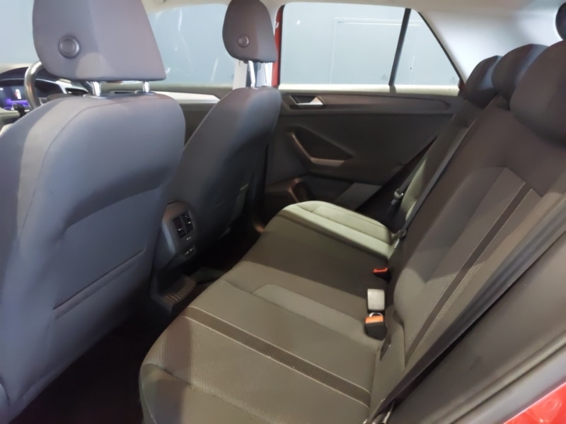 Used Volkswagen T-Roc 2023 for sale - 77695130: Photo 6