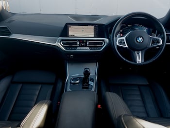 Used BMW 3 Series 2021 for sale - 76745907: Photo