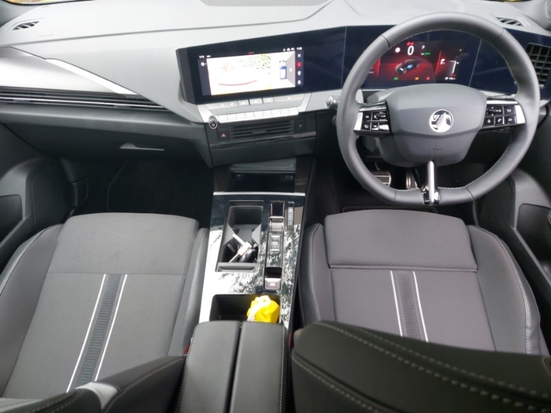 Used Vauxhall Astra 2024 for sale - 76881174: Photo 2