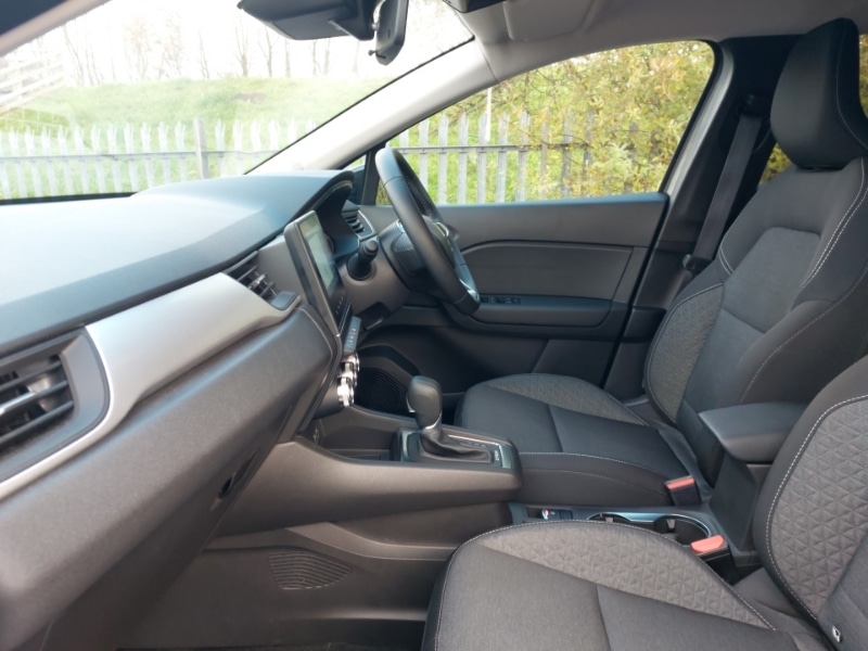 Used Renault Captur 2023 for sale - 76742079: Photo 5