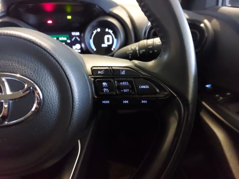 Used Toyota Yaris Cross 2022 for sale - 77995583: Photo 11