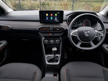 Used Dacia Sandero Stepway 2022 for sale - 77060992: Photo