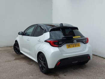 Used Toyota Yaris 2022 for sale - 77472383: Photo