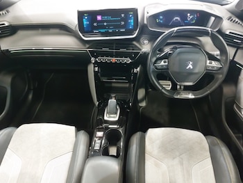 Used Peugeot 2008 2021 for sale - 78927912: Photo