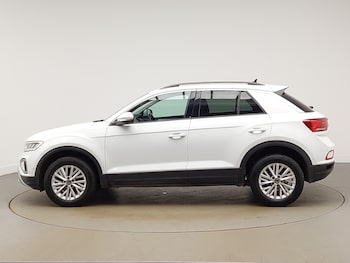 Used Volkswagen T-Roc 2022 for sale - 77320139: Photo