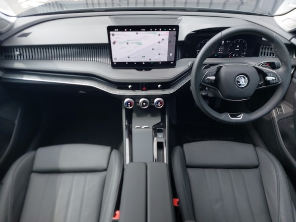 Used Skoda Superb 2024 for sale - 76225684: Photo 2