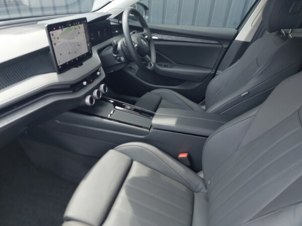 Used Skoda Superb 2024 for sale - 76225684: Photo 5