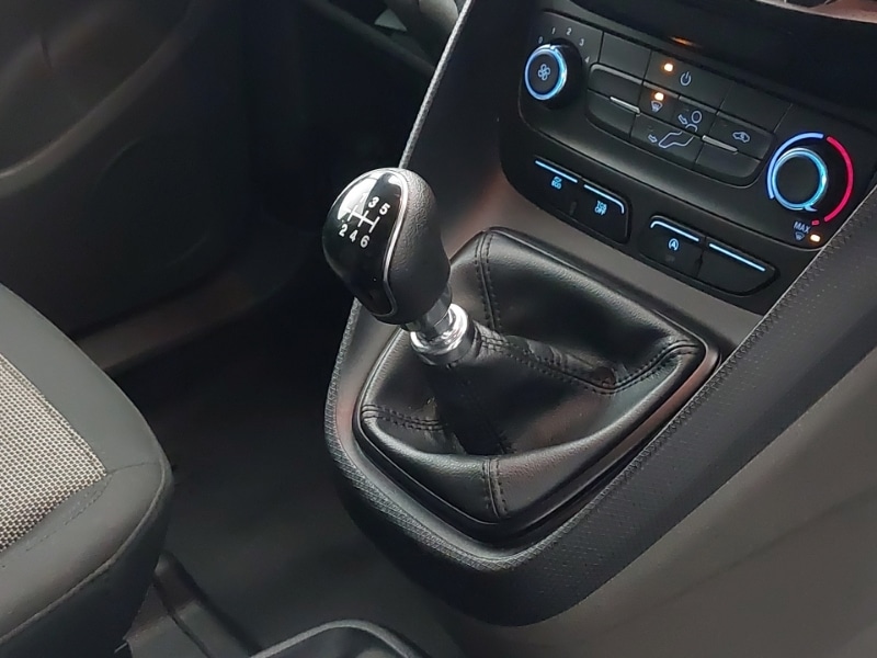 Used Ford Transit Connect 2024 for sale - 76619395: Photo 10