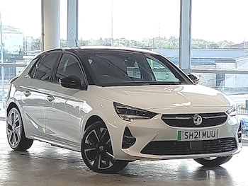 Vauxhall - Corsa