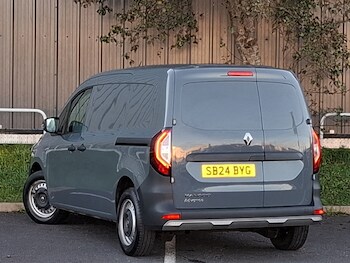 Used Renault Kangoo 2024 for sale - 76606528: Photo