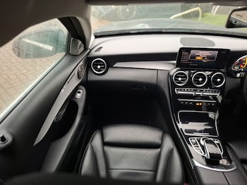 Used Mercedes-Benz C Class 2020 for sale - 77160523: Photo