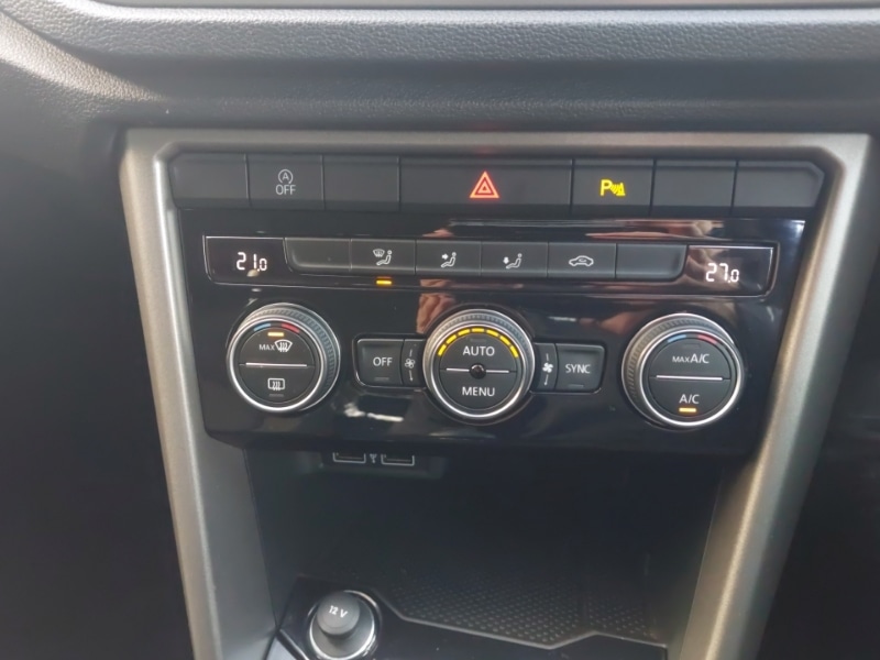 Used Volkswagen T-Roc 2020 for sale - 76893988: Photo 10