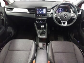 Used Renault Captur 2022 for sale - 77373499: Photo