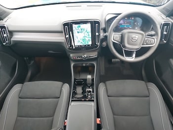 Used Volvo XC40 2025 for sale - 75569175: Photo