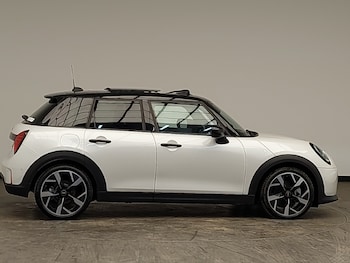Used MINI Cooper 2025 for sale - 77184656: Photo
