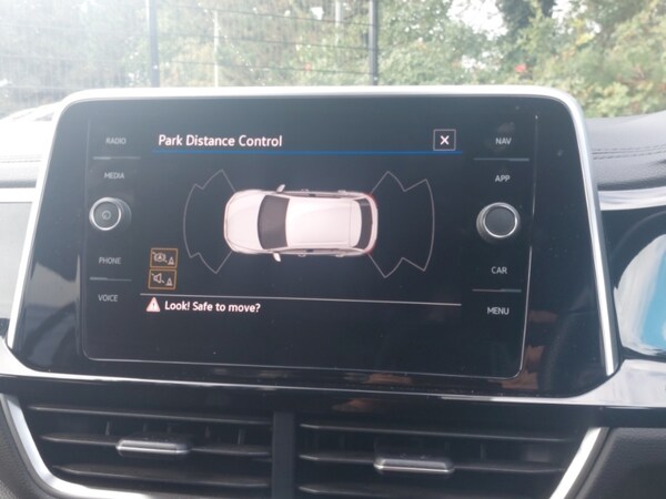 Used Volkswagen T-Roc 2023 for sale - 76182800: Photo 11