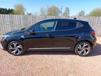 Used Renault Clio 2023 for sale - 78877658: Photo