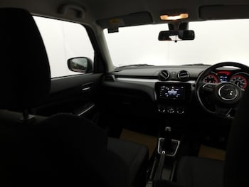 Used Suzuki Swift 2022 for sale - 79447184: Photo