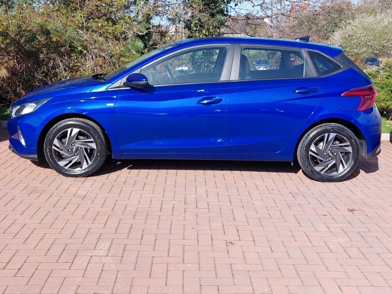 Used Hyundai i20 2023 for sale - 77987495: Photo 4