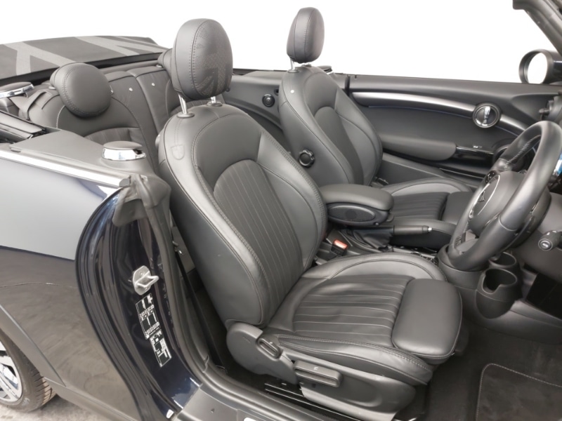 Used MINI Convertible 2023 for sale - 77597533: Photo 11