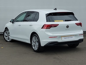 Used Volkswagen Golf 2024 for sale - 75613875: Photo