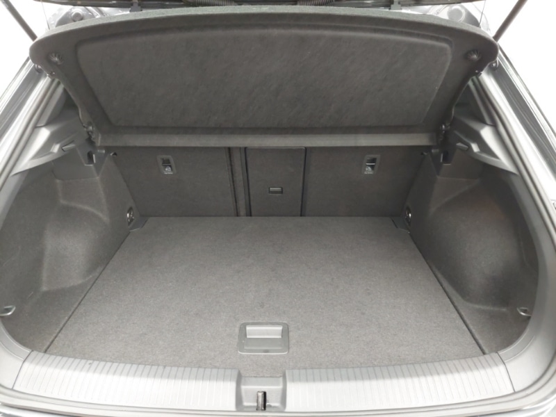 Used Volkswagen T-Roc 2025 for sale - 76928664: Photo 8