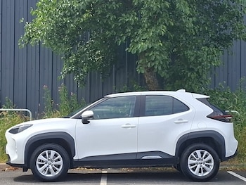 Used Toyota Yaris Cross 2023 for sale - 79044043: Photo