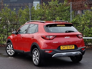 Used Kia Stonic 2023 for sale - 77722411: Photo