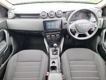 Used Dacia Duster 2023 for sale - 79516693: Photo