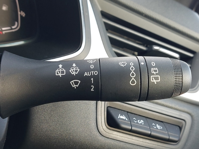 Used Renault Captur 2023 for sale - 77823247: Photo 12