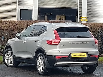 Used Volvo XC40 2023 for sale - 77924177: Photo