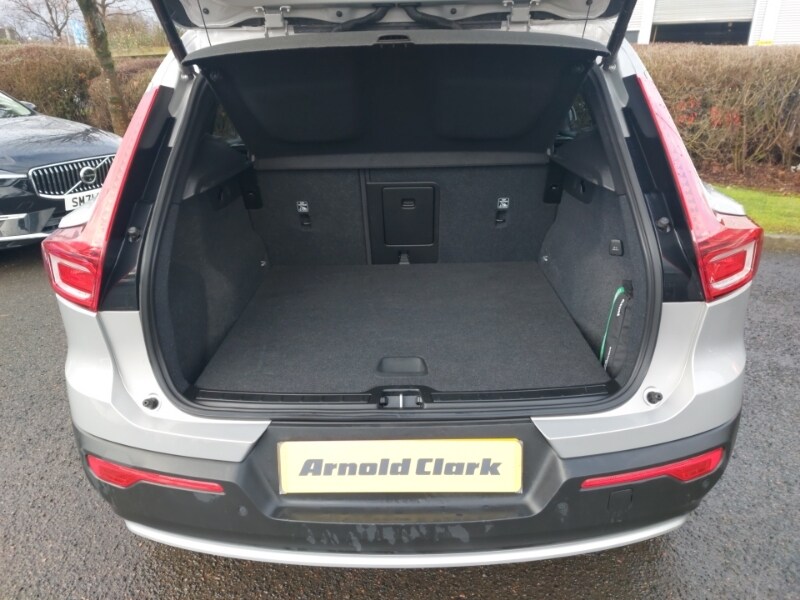 Used Volvo XC40 2023 for sale - 77924177: Photo 8