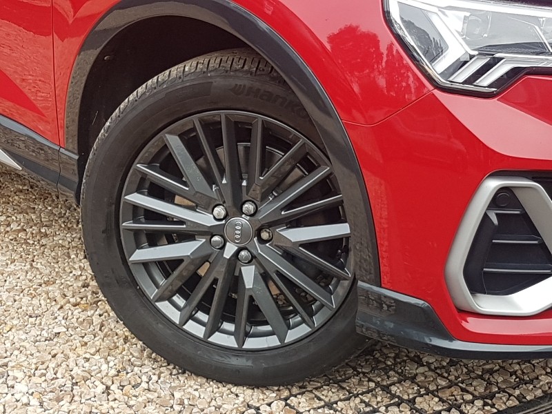 Used Audi Q3 2020 for sale - 76619352: Photo 9